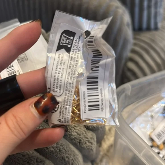 NWT gold colored paper clip chain - Picture 4 of 4